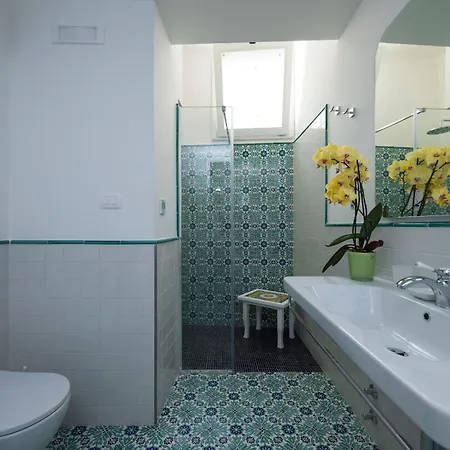 Prázdninový dům Secret - Your In Downtown