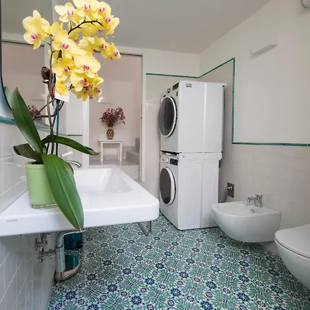 Secret - Your In Downtown