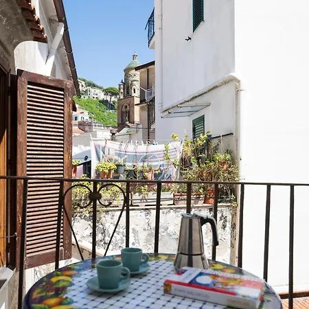 Hébergement de vacances Secret - Your In Downtown *