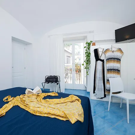 Hébergement de vacances Secret - Your In Downtown *