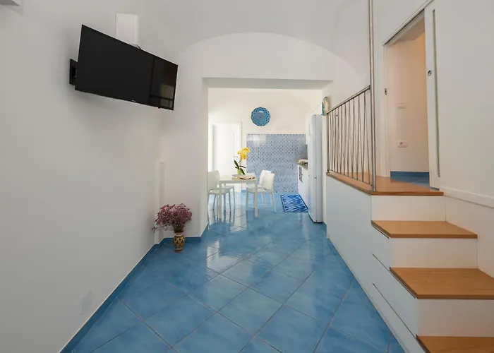 Secret - Your In Downtown Holiday home *