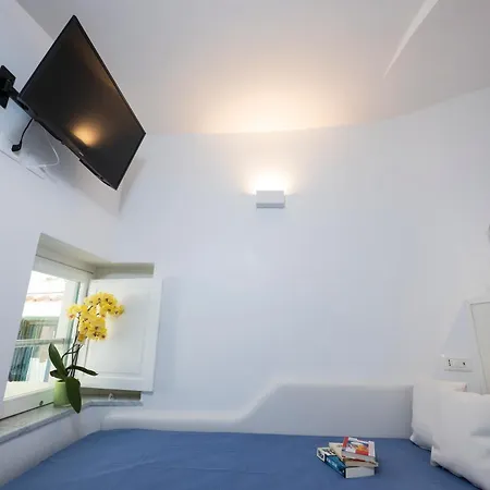 Nyaraló Secret - Your In Downtown *